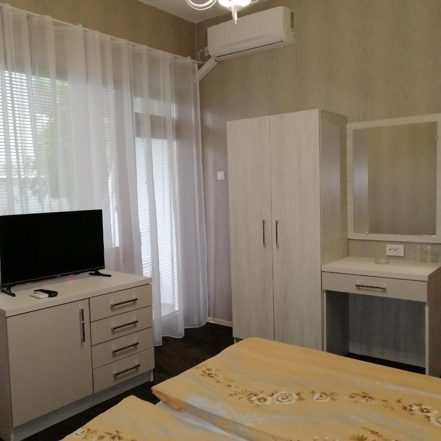 Джорджия Hotel Kiten  Buitenkant foto