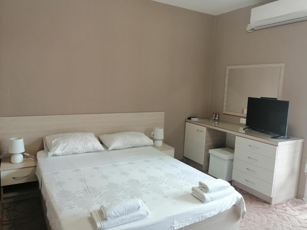 Джорджия Hotel Kiten  Buitenkant foto