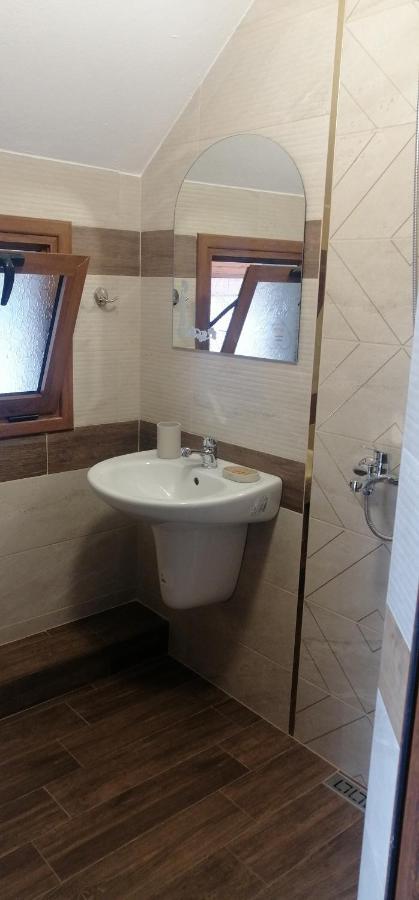 Джорджия Hotel Kiten  Buitenkant foto