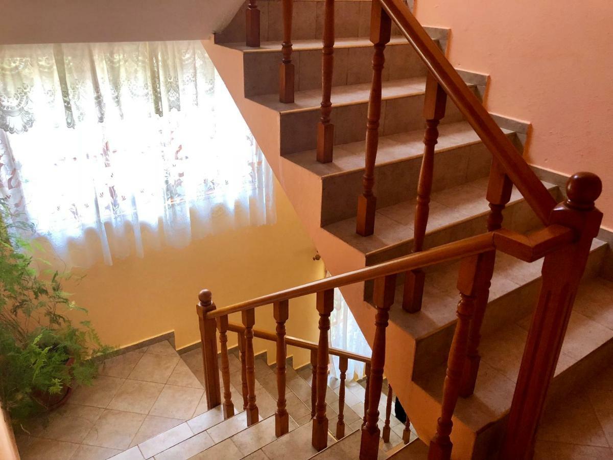 Джорджия Hotel Kiten  Buitenkant foto